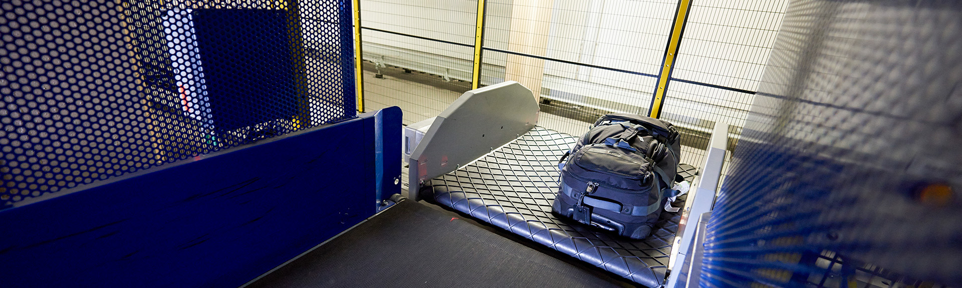 Ics Beumer Batching System ICS unpacked: The independent carrier system is also a cart-based ...