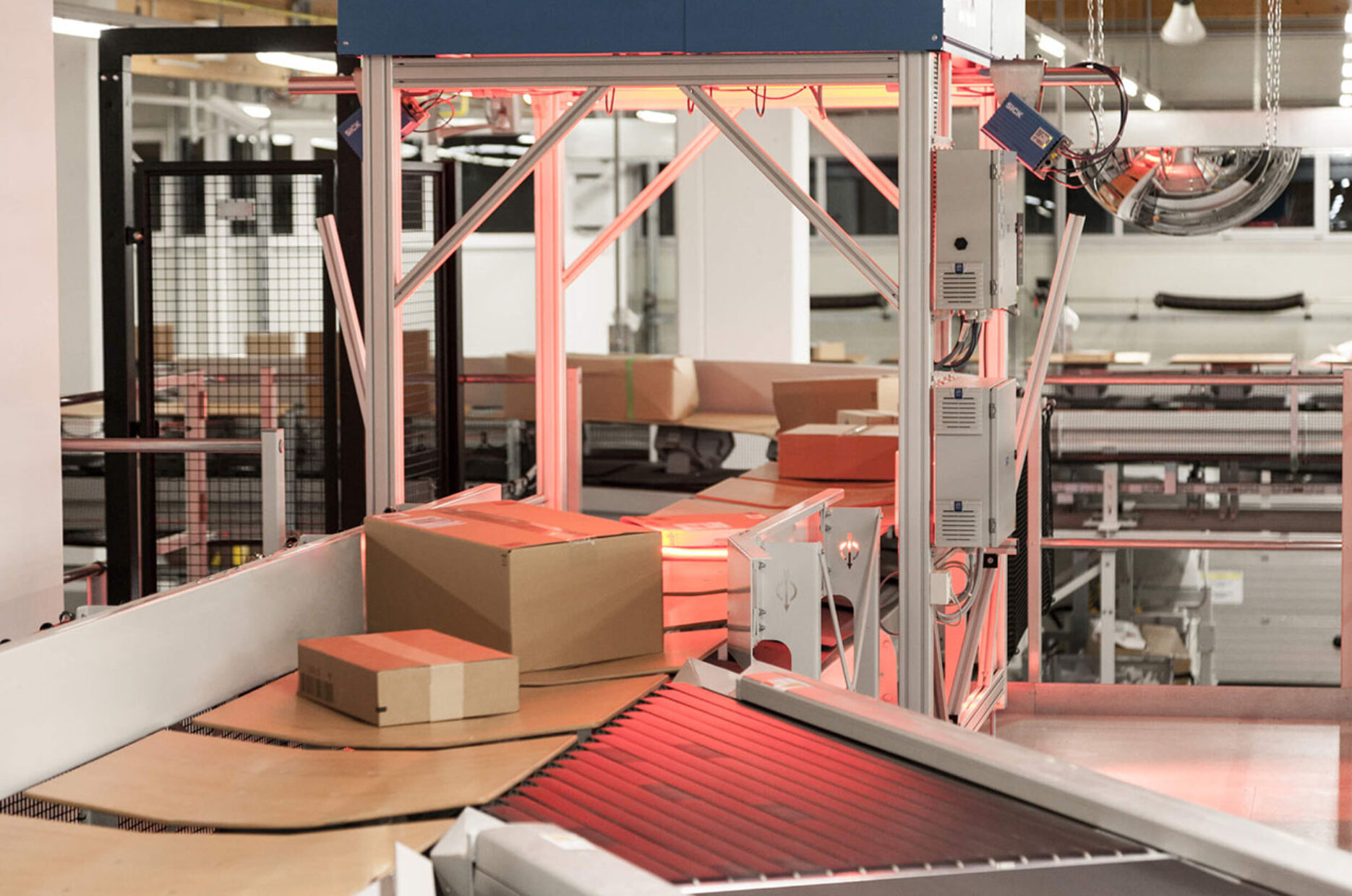 Small distribution centres automation system design can help