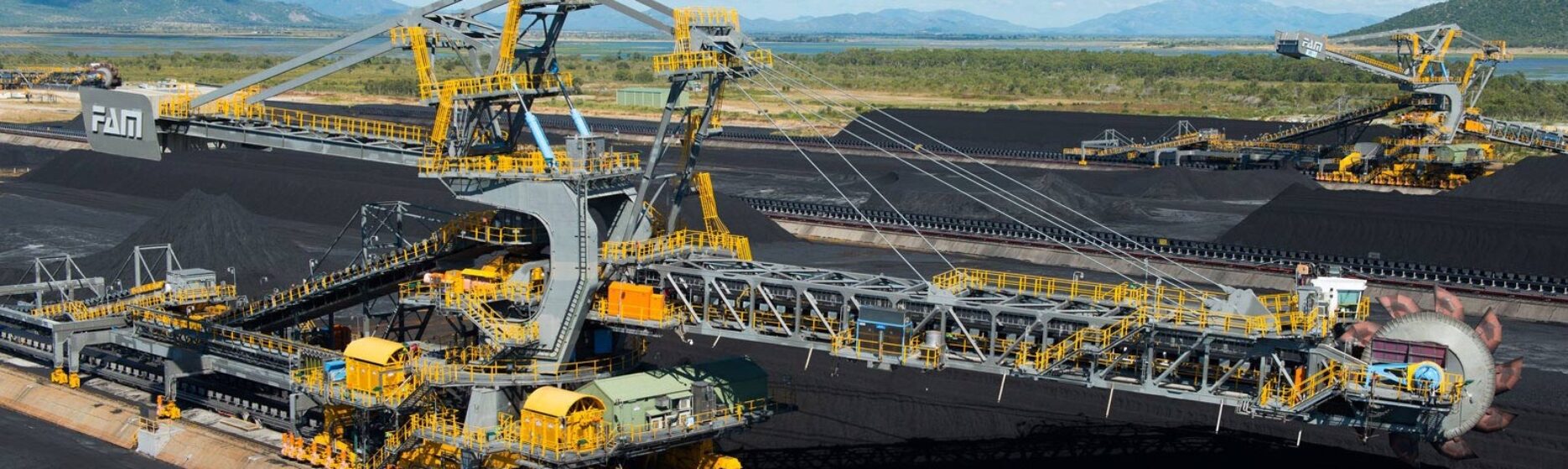Smart Bulk Material Handling - BEUMER Group