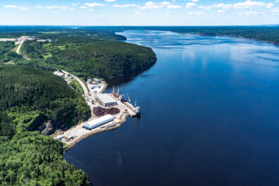 BEUMER Group is executing a contract to supply a 2 km pipe conveyor to the Port of Saguenay in Canada, increasing its bulk handling capabilities while reducing environmental impacts.