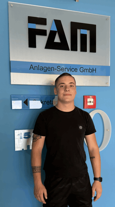 Philipp Bauer startet Ausbildung bei FAM Anlagen-Service GmbH